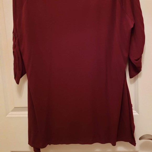 Wine red lace front knit back 3/4 sleeve shirt - Picture 5 of 5